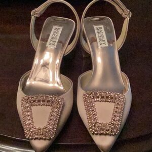 Badgley Mischka Cream Crystal Embellished Heels
